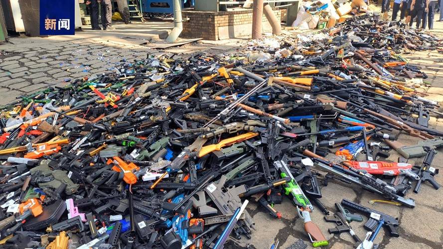 十秒折一把枪可伤人换弹夹: 十秒折一把枪可伤人换弹夹洛洛克